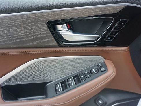Used 2023 Acura MDX SH-AWD w/ Advance Package image 4