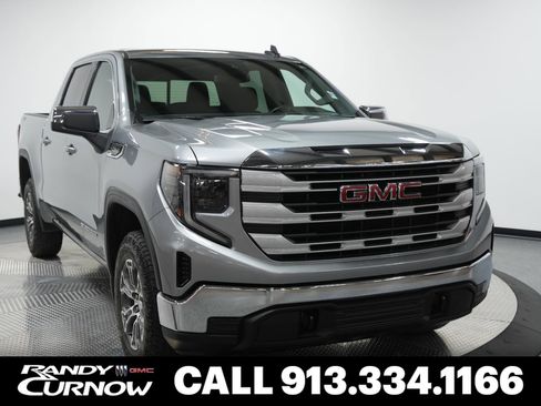 Used 2023 GMC Sierra 1500 SLE w/ Preferred Package image 1