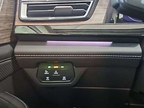 New 2026 Volkswagen Atlas SEL Premium R-Line image 39