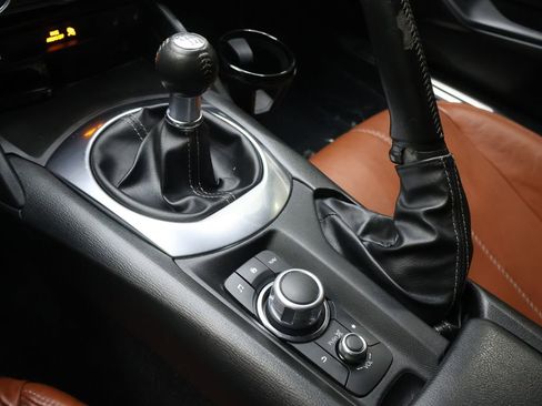 Used 2022 MAZDA MX-5 Miata RF Grand Touring w/ Appearance Package image 22