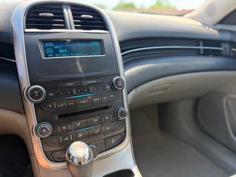 Used 2014 Chevrolet Malibu LS FWD image 16