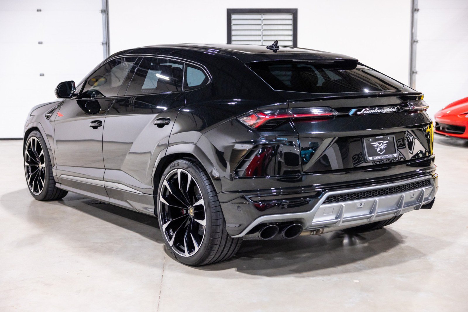 Used 2020 Lamborghini Urus AWD/4WD image 7