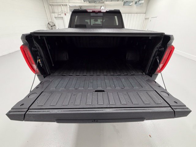 Certified 2024 GMC Sierra 1500 AT4 w/ Technology Package AWD/4WD image 25