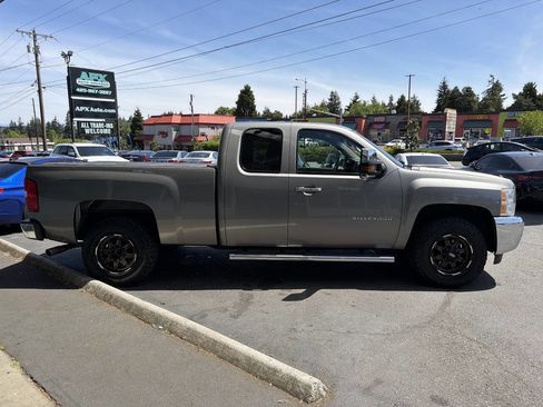 Used 2013 Chevrolet Silverado 1500 LT w/ All-Star Edition AWD/4WD image 8