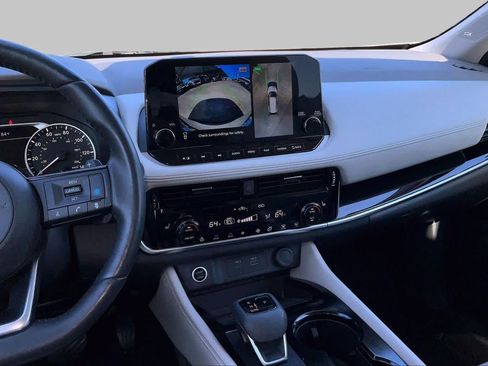 Used 2023 Nissan Rogue SL w/ SL Premium Package FWD image 6