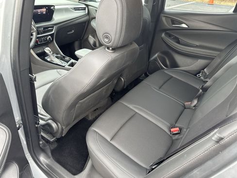 Used 2024 Buick Encore GX Sport Touring image 23