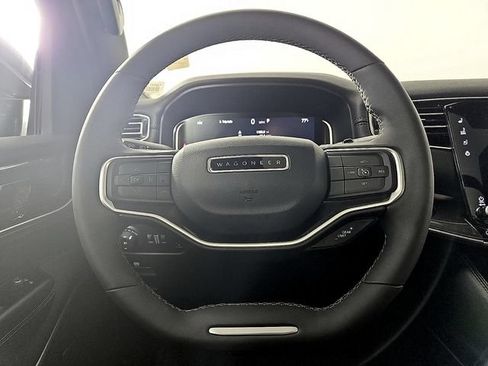 Used 2024 Jeep Wagoneer 4WD w/ Premium Group I image 21