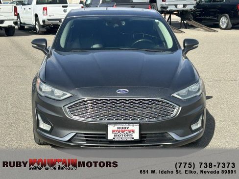 Used 2019 Ford Fusion Titanium image 2