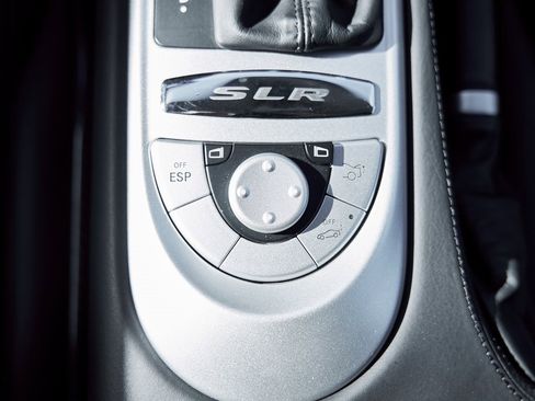 Used 2006 Mercedes-Benz SLR image 76