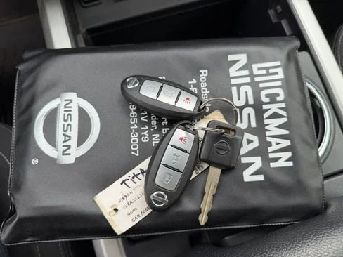 Used 2019 Nissan Titan SV AWD/4WD image 39