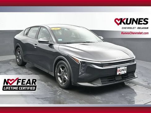 Used 2025 Kia K4 FWD image 1