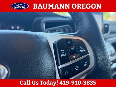 Used 2022 Ford Explorer XLT w/ Equipment Group 202A AWD/4WD image 19