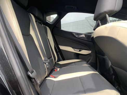 Used 2023 Lexus NX 350 AWD image 33