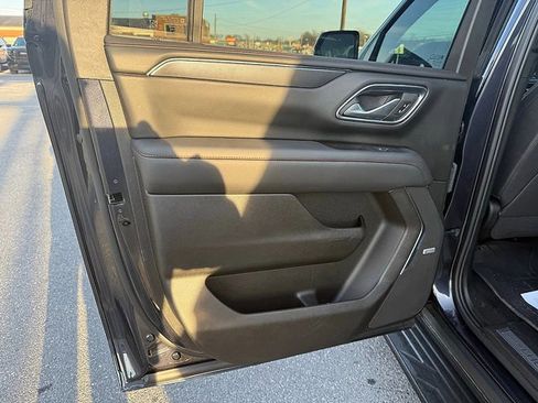 Used 2023 Chevrolet Suburban RST w/ Luxury Package image 22