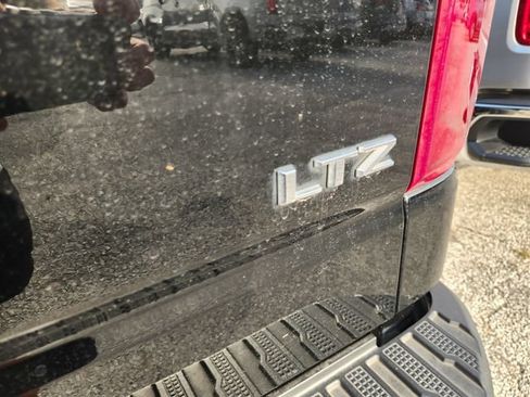 Used 2023 Chevrolet Silverado 1500 LTZ w/ LTZ Premium Texas Edition AWD/4WD image 9