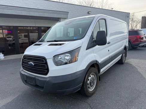 Used 2018 Ford Transit 250 130 Low Roof image 1