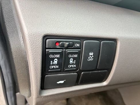 Used 2012 Honda Odyssey EX-L image 25