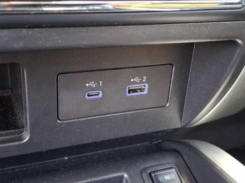 Used 2021 Nissan Titan SV w/ SV Convenience Package AWD/4WD image 24