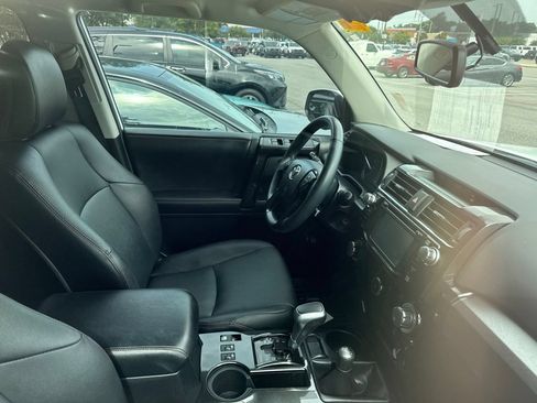 Used 2016 Toyota 4Runner TRD Pro AWD/4WD image 7