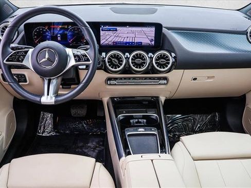 Used 2024 Mercedes-Benz GLA 250 4MATIC image 23