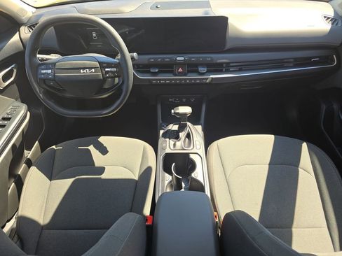 Used 2025 Kia K4 FWD image 9