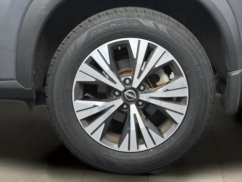 Certified 2023 Nissan Rogue SV FWD image 20