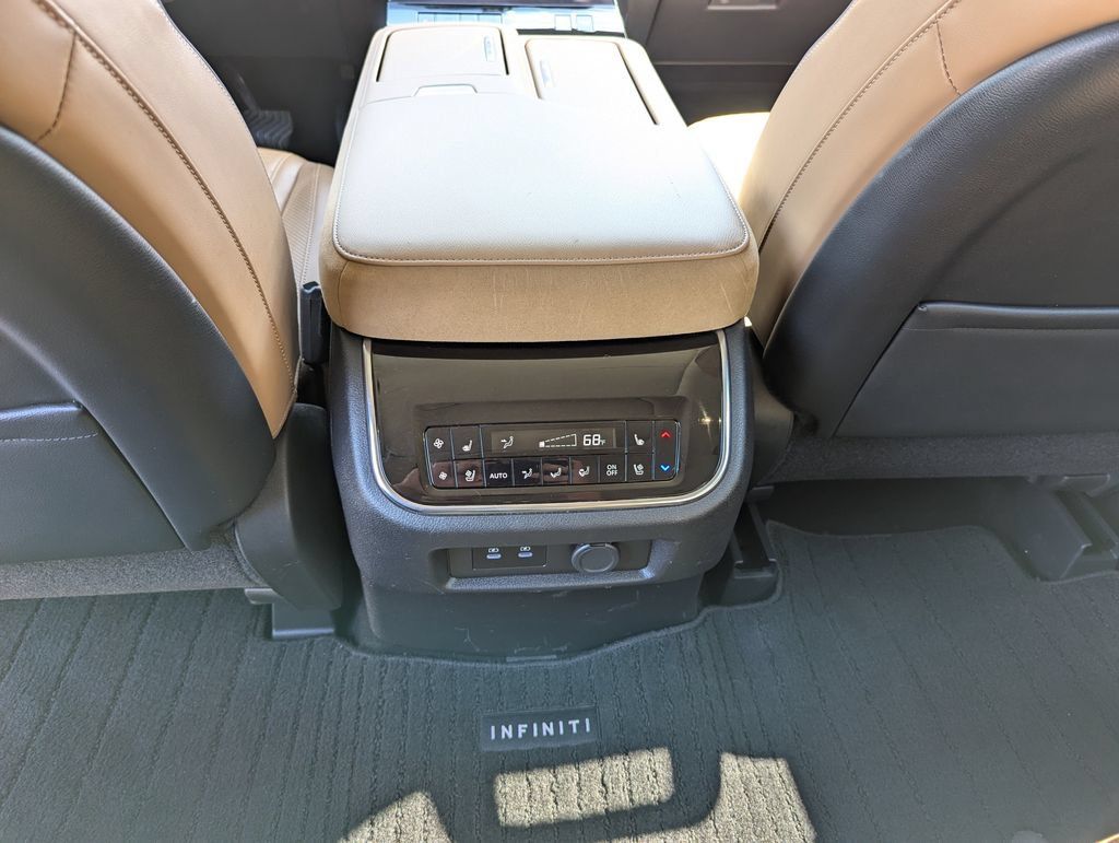 Used 2025 INFINITI QX80 Luxe AWD/4WD image 32