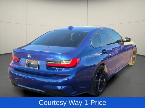 Used 2022 BMW 330i Sedan w/ M Sport Package RWD image 8