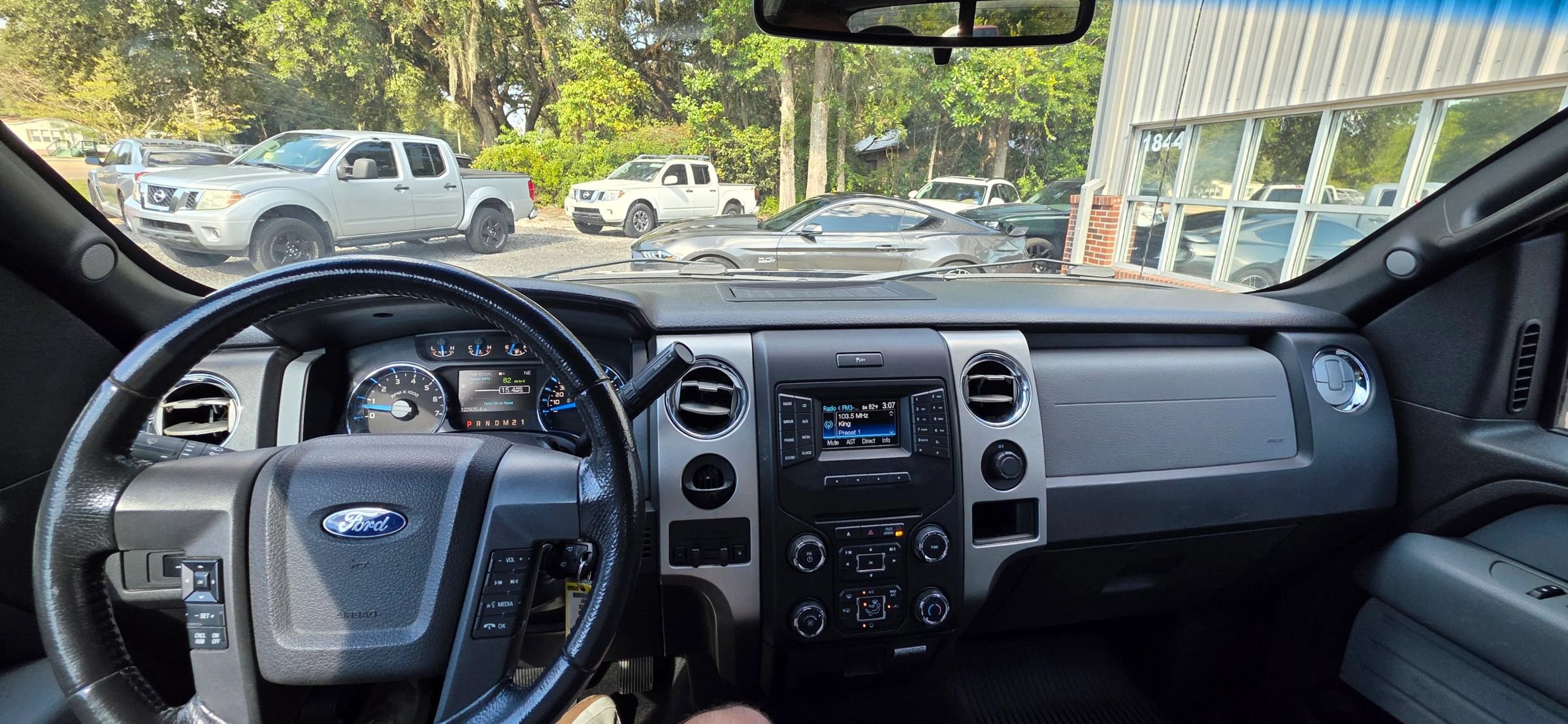 Used 2013 Ford F150 XLT w/ Luxury Equipment Group RWD image 12