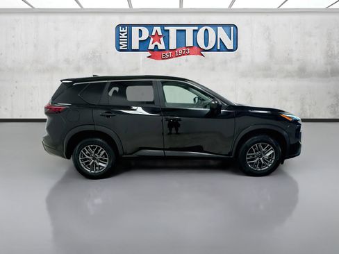 Used 2024 Nissan Rogue S AWD/4WD image 8