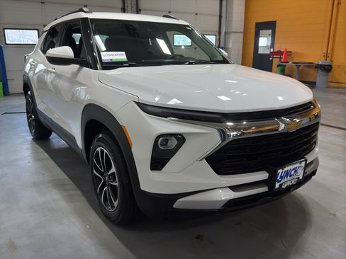 Used 2025 Chevrolet TrailBlazer LT image 7