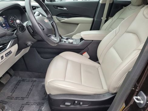 Used 2020 Cadillac XT4 Premium Luxury w/ Technology Package image 17