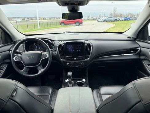 Used 2021 Chevrolet Traverse RS image 6