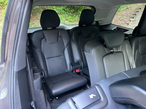 Certified 2024 Volvo XC90 B5 Plus AWD/4WD image 16