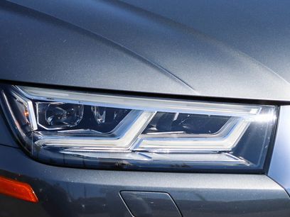 Used 2020 Audi Q5 2.0T Premium Plus w/ Premium Plus Package