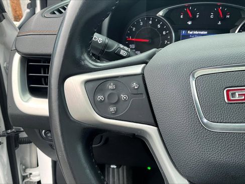 Used 2020 GMC Terrain SLE w/ Driver Convenience Package image 18