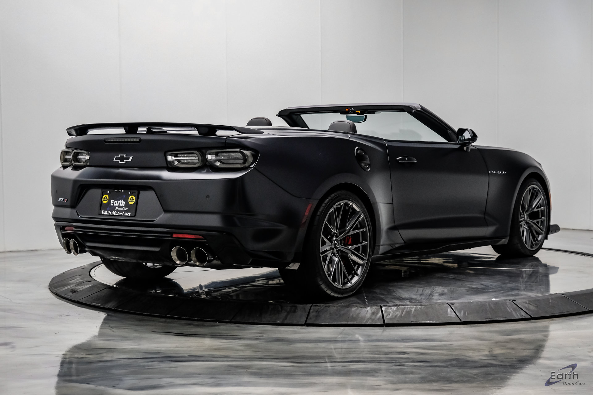Used 2024 Chevrolet Camaro ZL1 RWD image 22