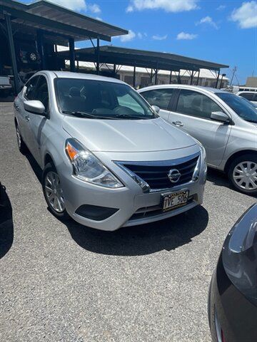 Used 2019 Nissan Versa SV FWD image 1