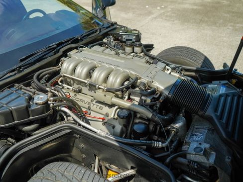 Used 1990 Chevrolet Corvette ZR-1 RWD image 28