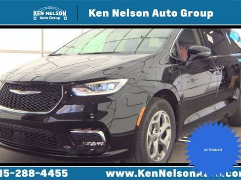 Used 2024 Chrysler Pacifica Limited w/ Uconnect Theater Family Group AWD/4WD image 1