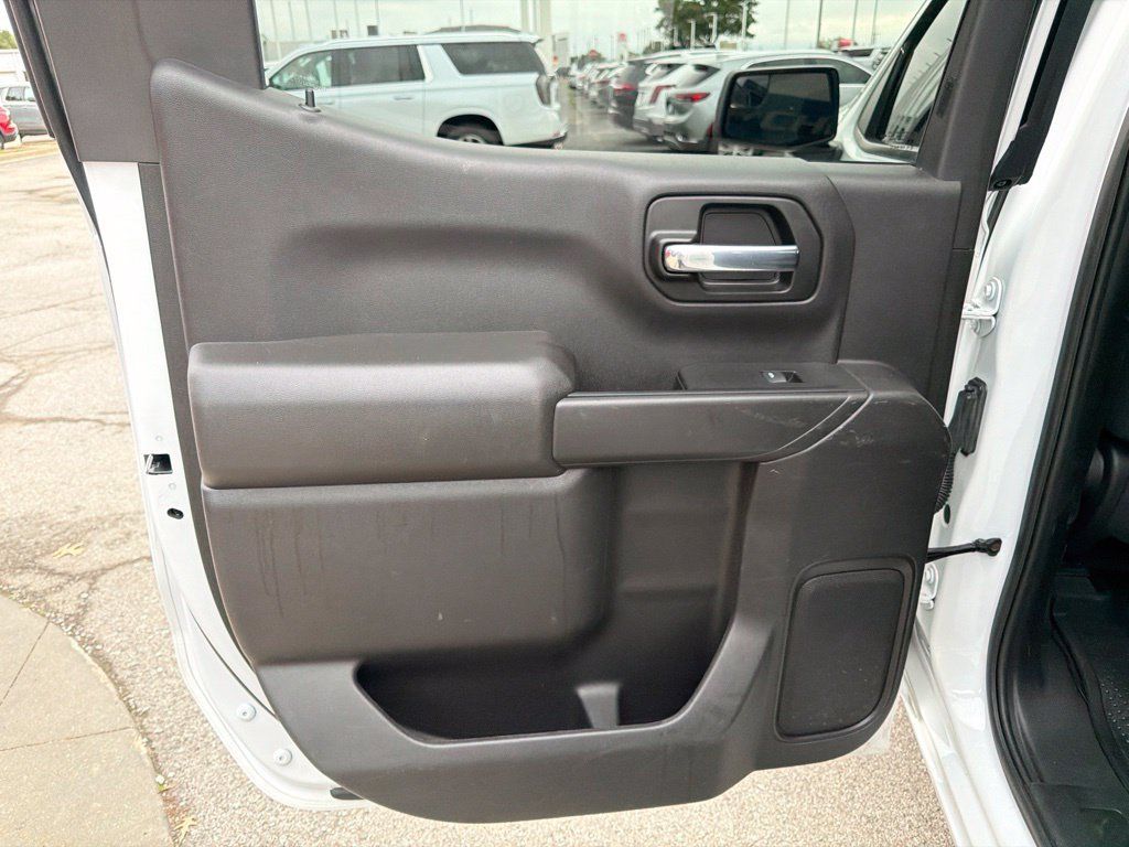 Used 2021 Chevrolet Silverado 1500 Custom AWD/4WD image 15