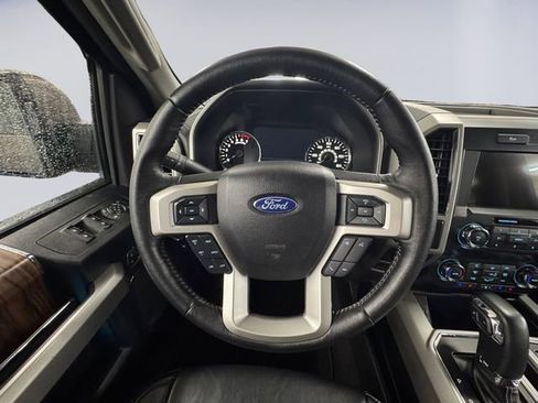 Used 2019 Ford F150 Lariat image 12