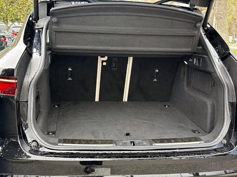 Used 2021 Jaguar F-PACE S image 11