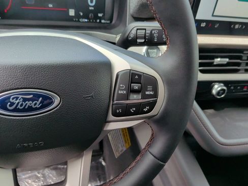 New 2026 Ford Explorer Active w/ Active Comfort Package RWD image 18