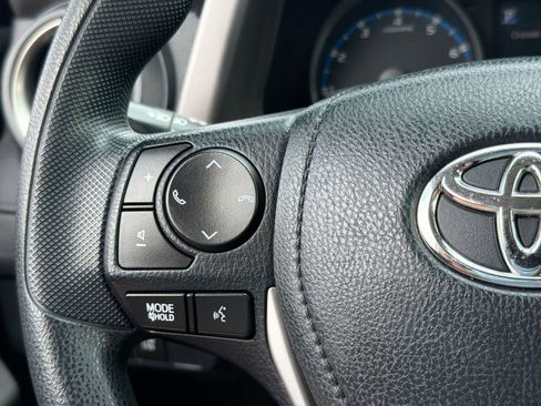 Used 2018 Toyota RAV4 LE w/ All Weather Liner Package AWD/4WD image 24