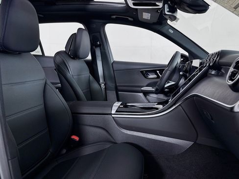 New 2026 Mercedes-Benz GLC 300 image 6