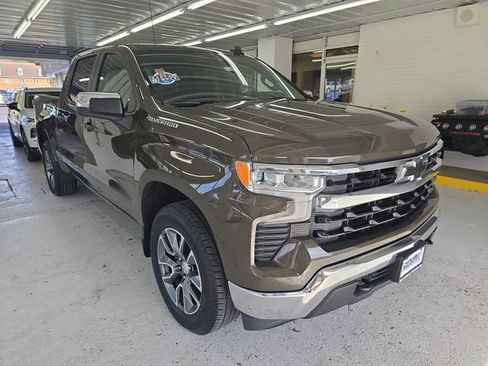 Certified 2023 Chevrolet Silverado 1500 LT AWD/4WD image 7