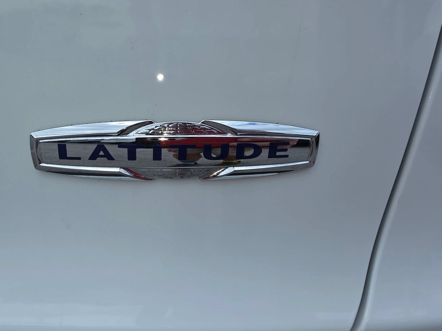 Used 2019 Jeep Cherokee Latitude w/ Popular Appearance Group FWD image 6