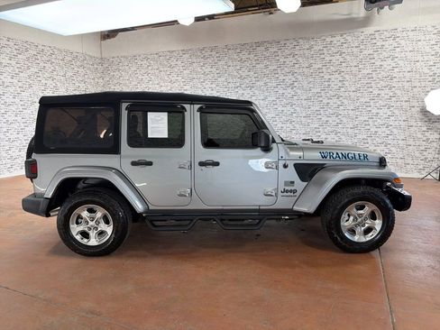 Used 2021 Jeep Wrangler Unlimited Sport AWD/4WD image 8