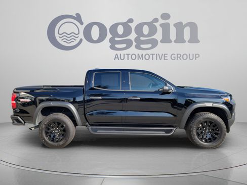 Used 2024 Chevrolet Colorado Trail Boss w/ Advanced Trailering Package AWD/4WD image 5